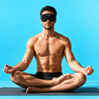Man meditating while wearing a black LC-dolida sleep mask